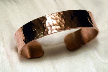 pulsera de cobre forjado