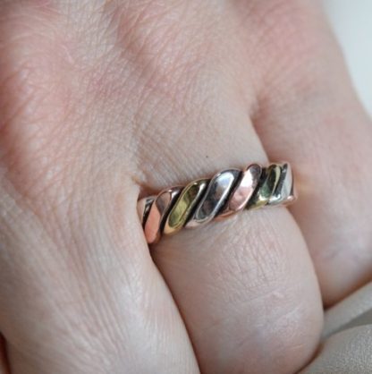 Bague tresse avec 3 métaux cuivre, argent, laiton