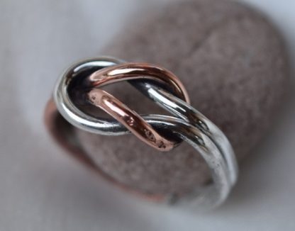 anello nodo in rame e argento