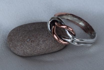 anello nodo in rame e argento