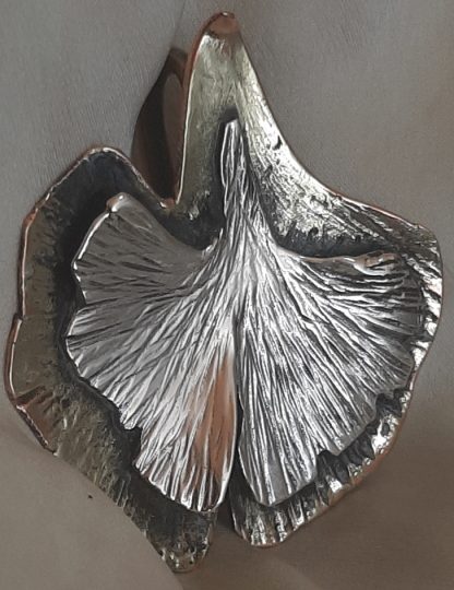 007-Copper and silver Ginkgo leaf brooch with slipcase and booklet on Goethe - Image 4