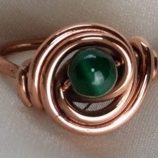 Bague en cuivre avec malachite 